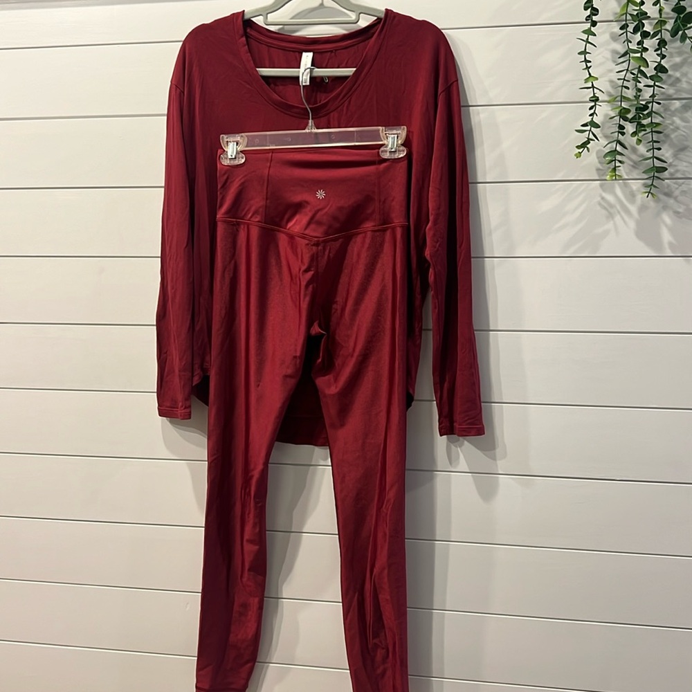 Athleta set . Maroon